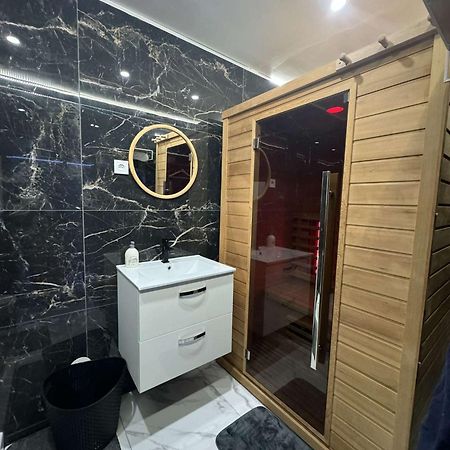 Suite Gold By L Amaryllis I Jacuzzi & Sauna Prive I Centre Beziers Arrivee Autonome Extérieur photo